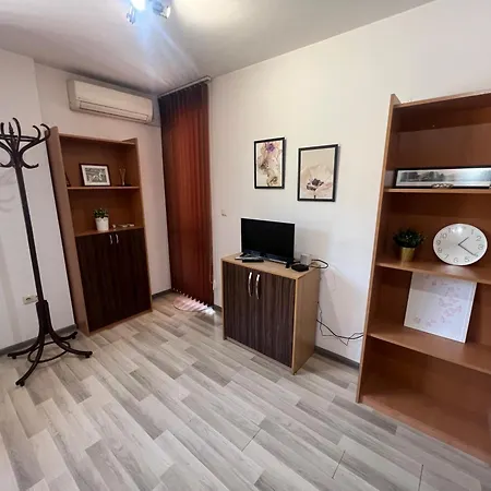 Buxton Apartment